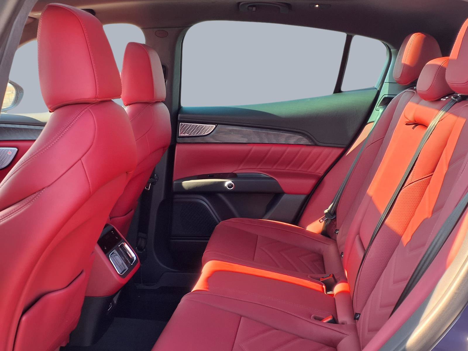 New 2026 Maserati Grecale Modena image 9