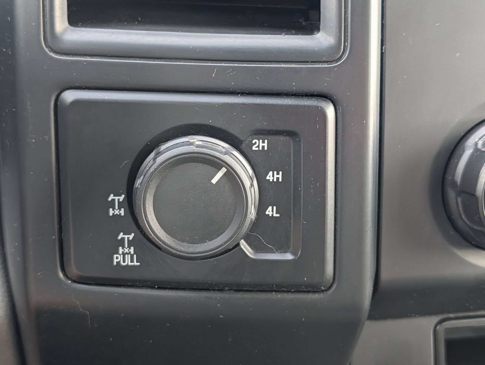 Used 2015 Ford F150 XL w/ Equipment Group 101A Mid AWD/4WD image 28