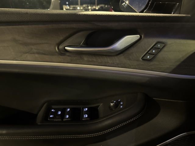 Used 2021 Jeep Grand Cherokee L Limited image 7