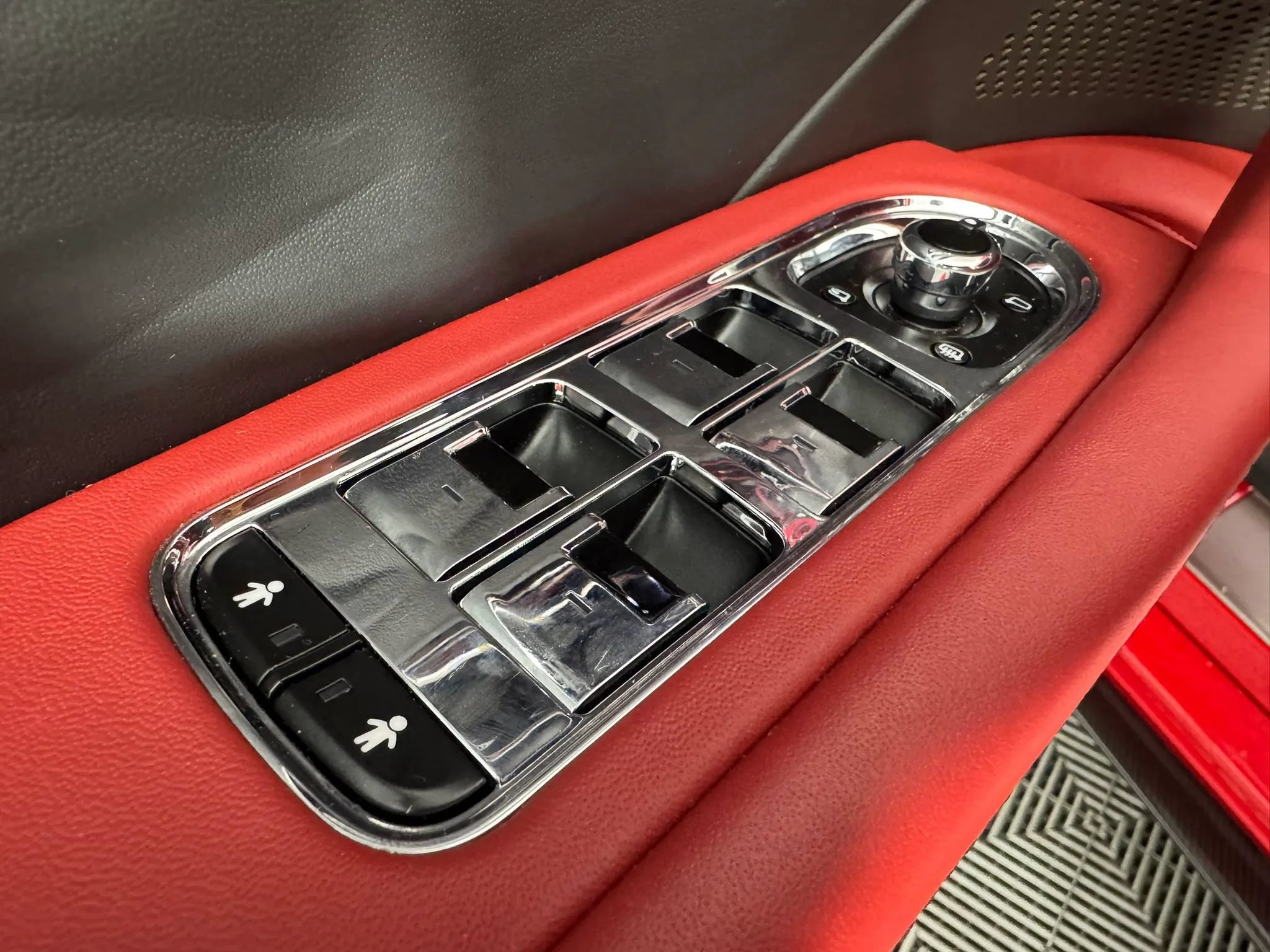 Used 2022 Bentley Flying Spur V8 AWD/4WD image 43