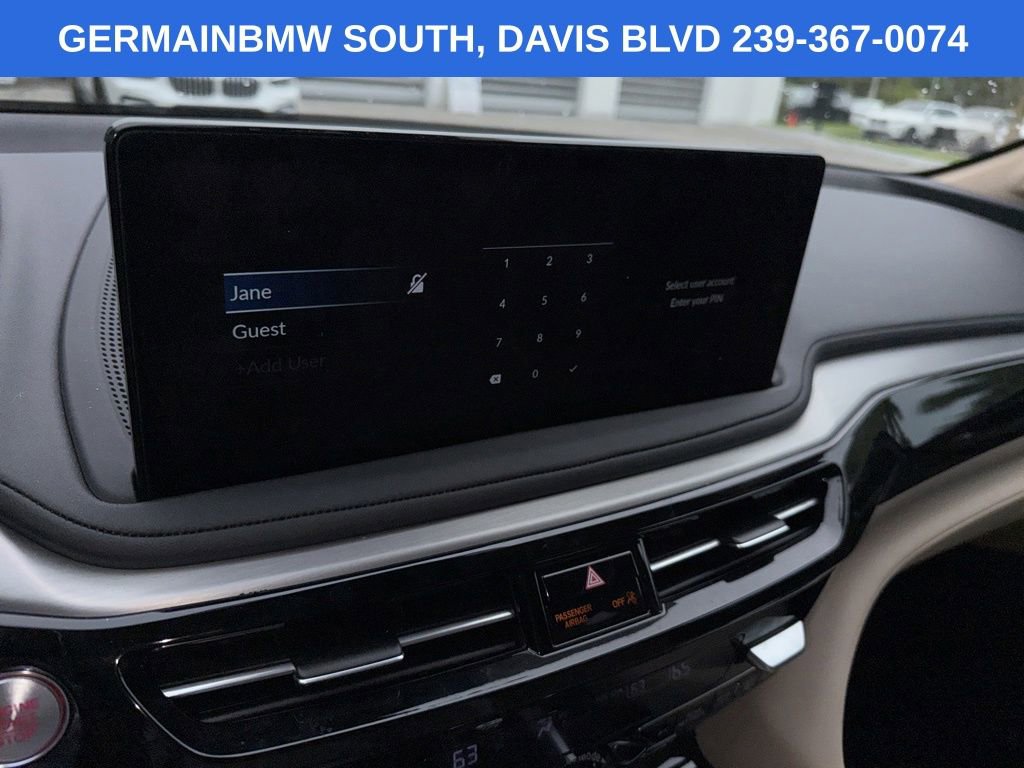 Used 2025 Acura MDX SH-AWD w/ Technology Package image 14