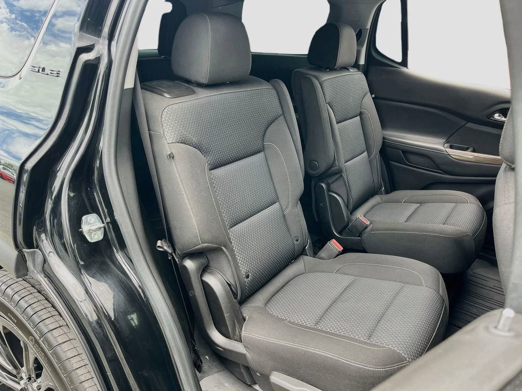 Used 2022 GMC Acadia SLE w/ Driver Convenience Package FWD image 30