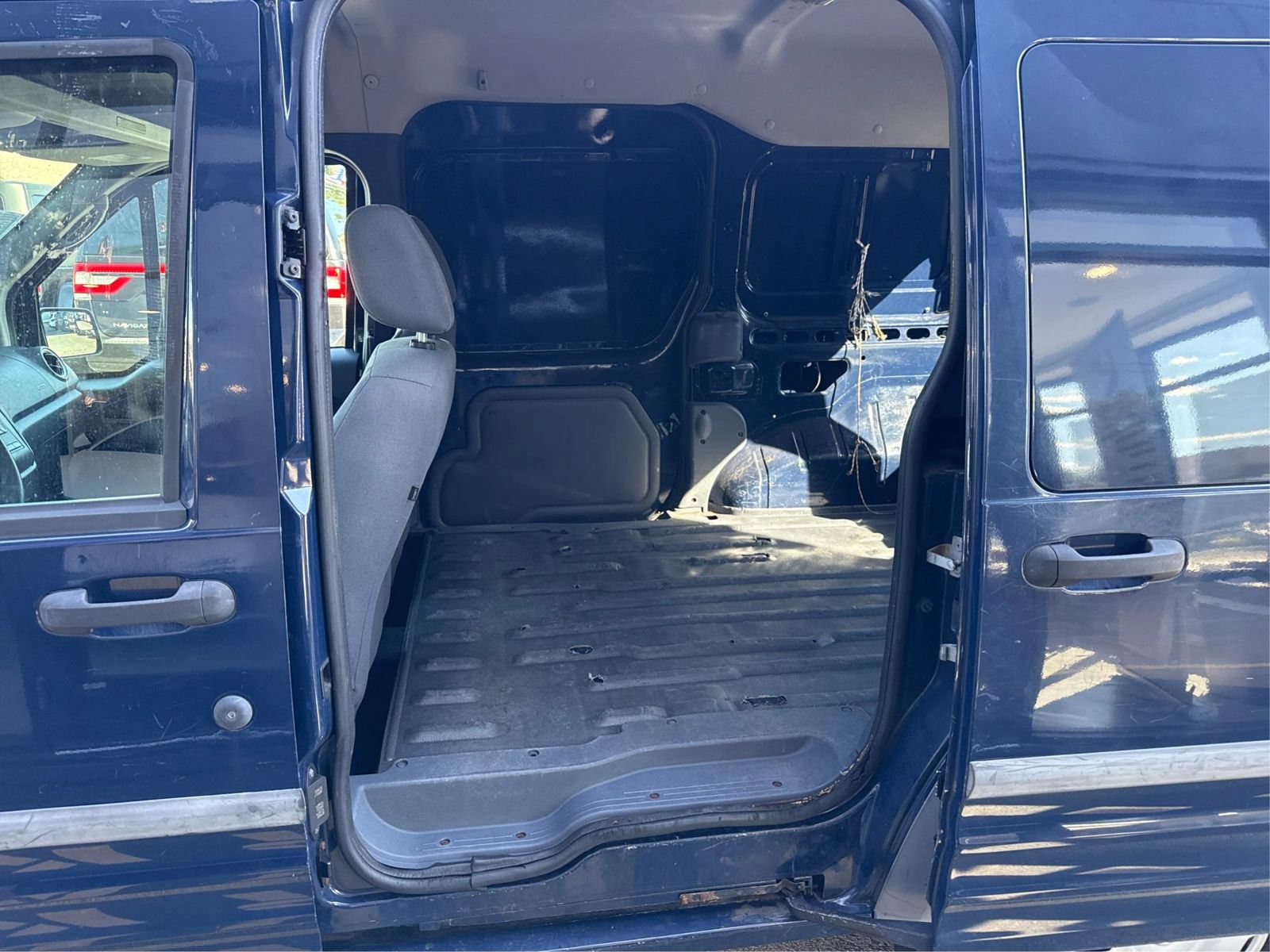 Used 2012 Ford Transit Connect XLT FWD image 10