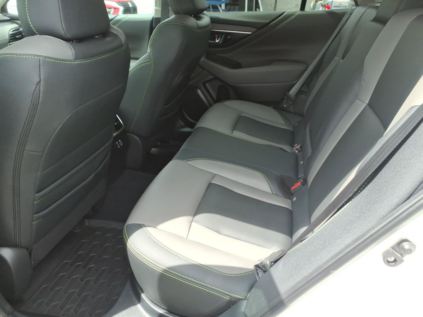 Used 2024 Subaru Outback Onyx Edition AWD/4WD image 23