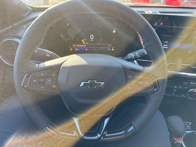 New 2026 Chevrolet Trax RS w/ Sunroof Package FWD image 10