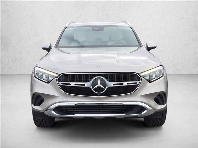 Used 2023 Mercedes-Benz GLC 300 image 2
