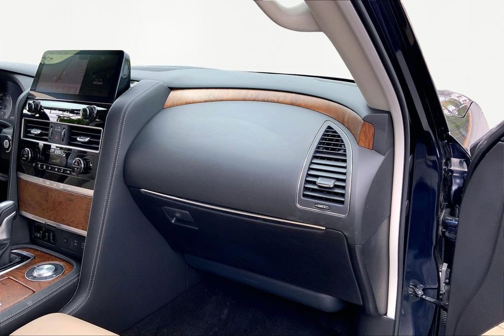 Used 2024 Nissan Armada SL w/ Captain's Chairs Package image 19