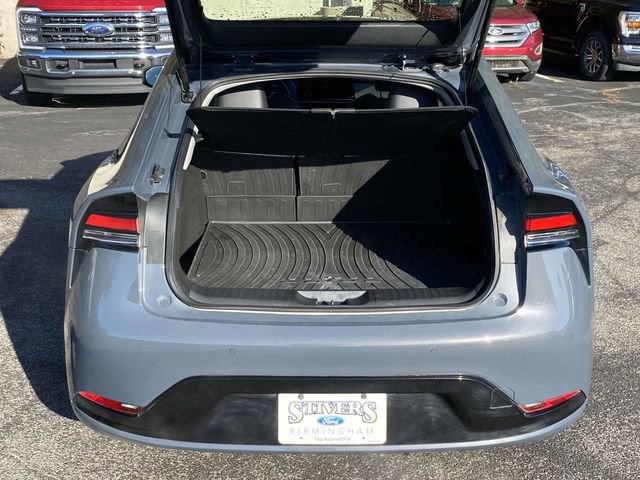 Used 2025 Toyota Prius XLE image 11