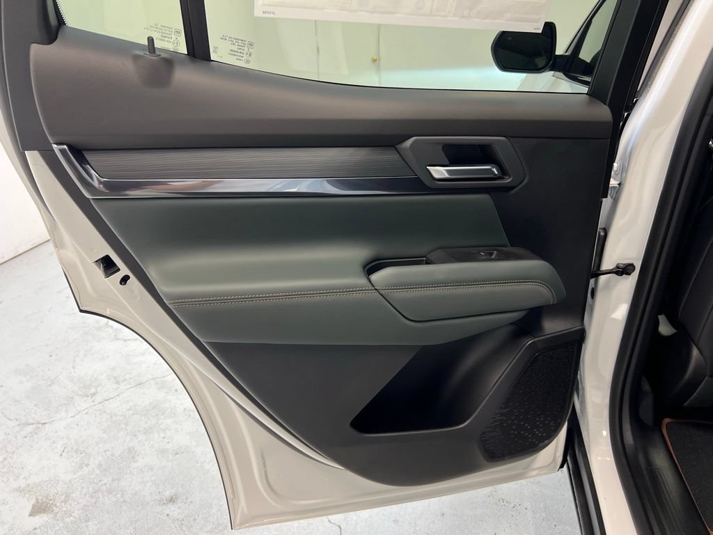 New 2026 GMC Terrain AT4 w/ Convenience Package III AWD/4WD image 24
