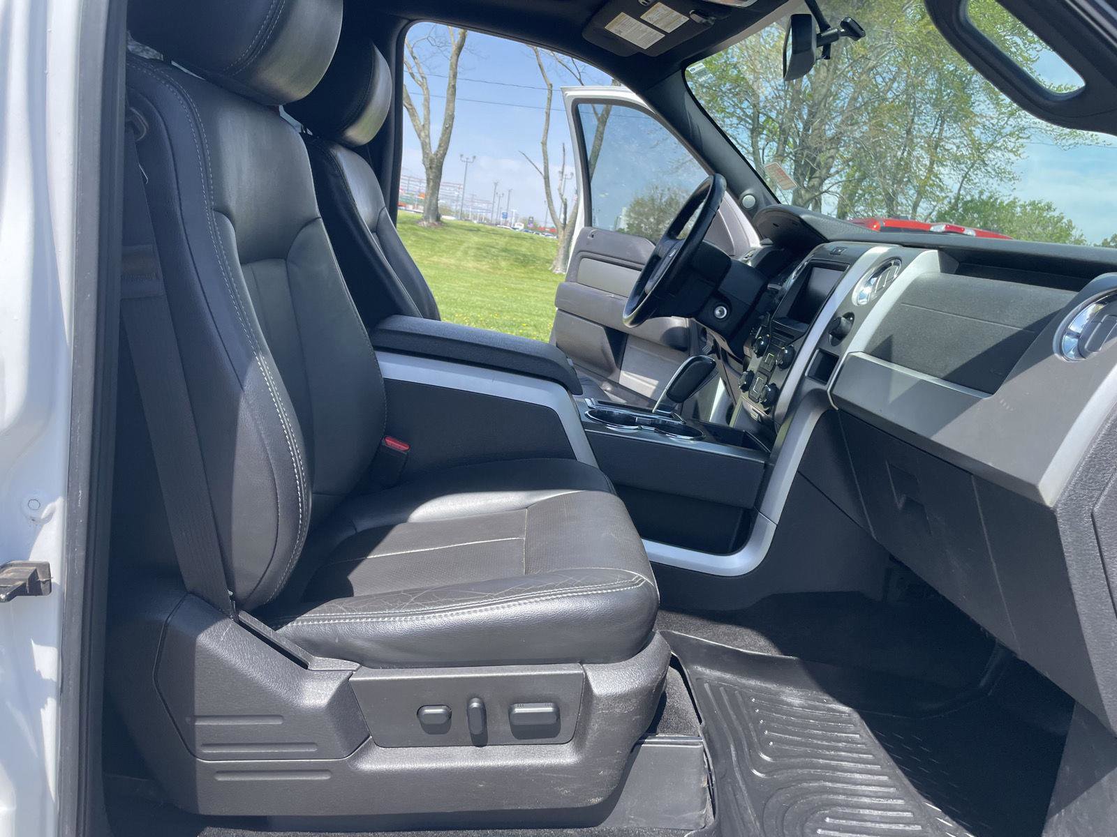 Used 2014 Ford F150 FX4 w/ Equipment Group 402A Luxury AWD/4WD image 32