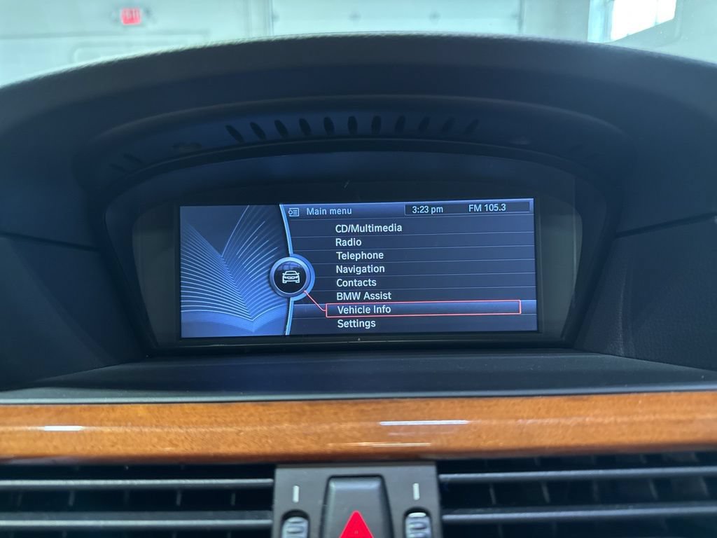 Used 2010 BMW M5 RWD image 30