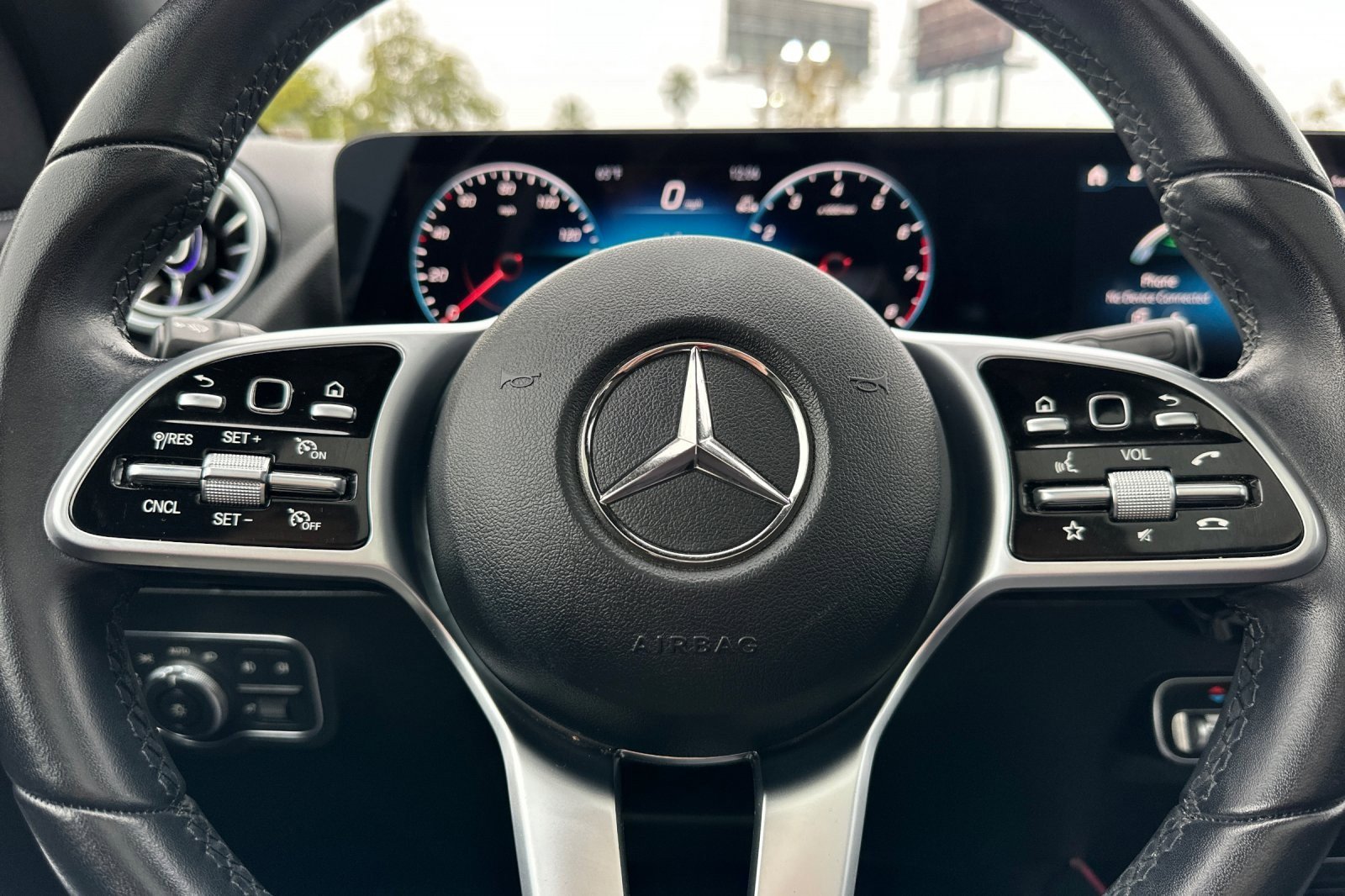 Used 2023 Mercedes-Benz GLA 250 4MATIC w/ Premium Package image 22