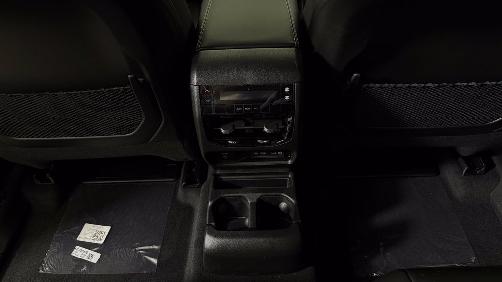 New 2027 Jeep Grand Cherokee L Limited AWD/4WD image 30
