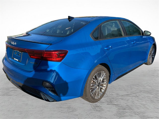 Used 2022 Kia Forte GT-Line w/ GT-Line Technology Package FWD image 2