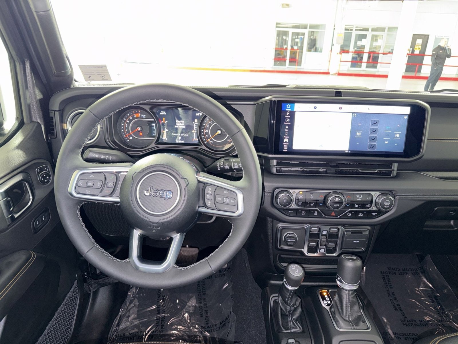 Used 2025 Jeep Wrangler Sahara image 16