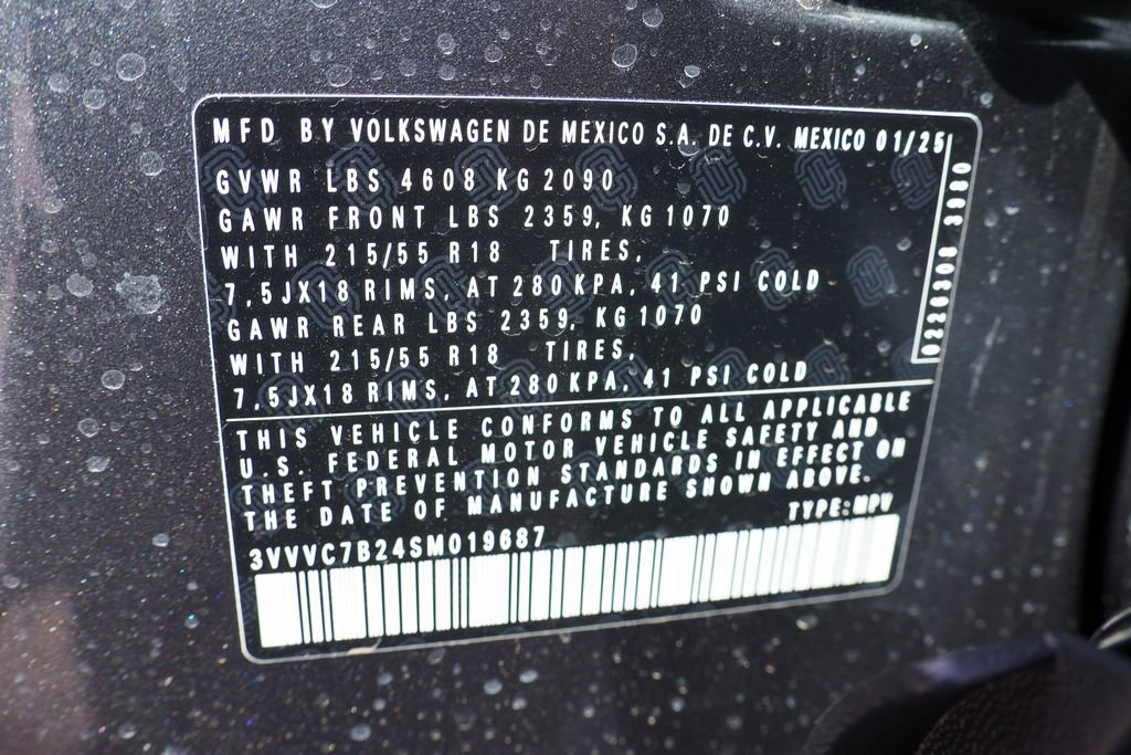 Used 2025 Volkswagen Taos SE image 40