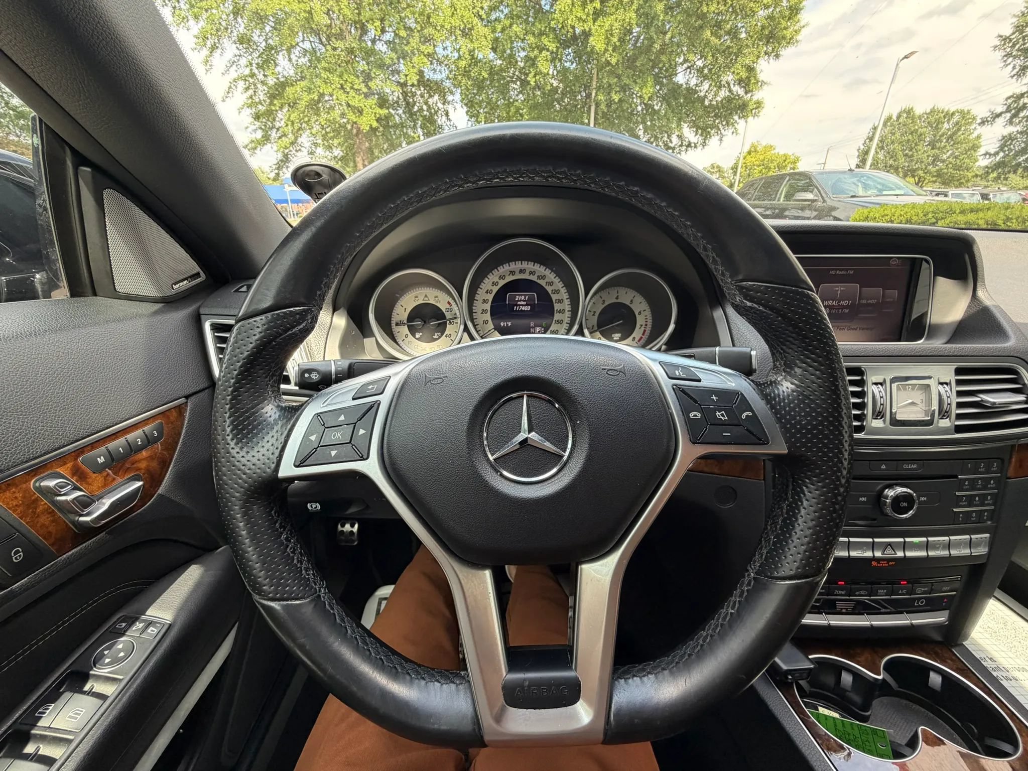 Used 2016 Mercedes-Benz E 400 Cabriolet image 25
