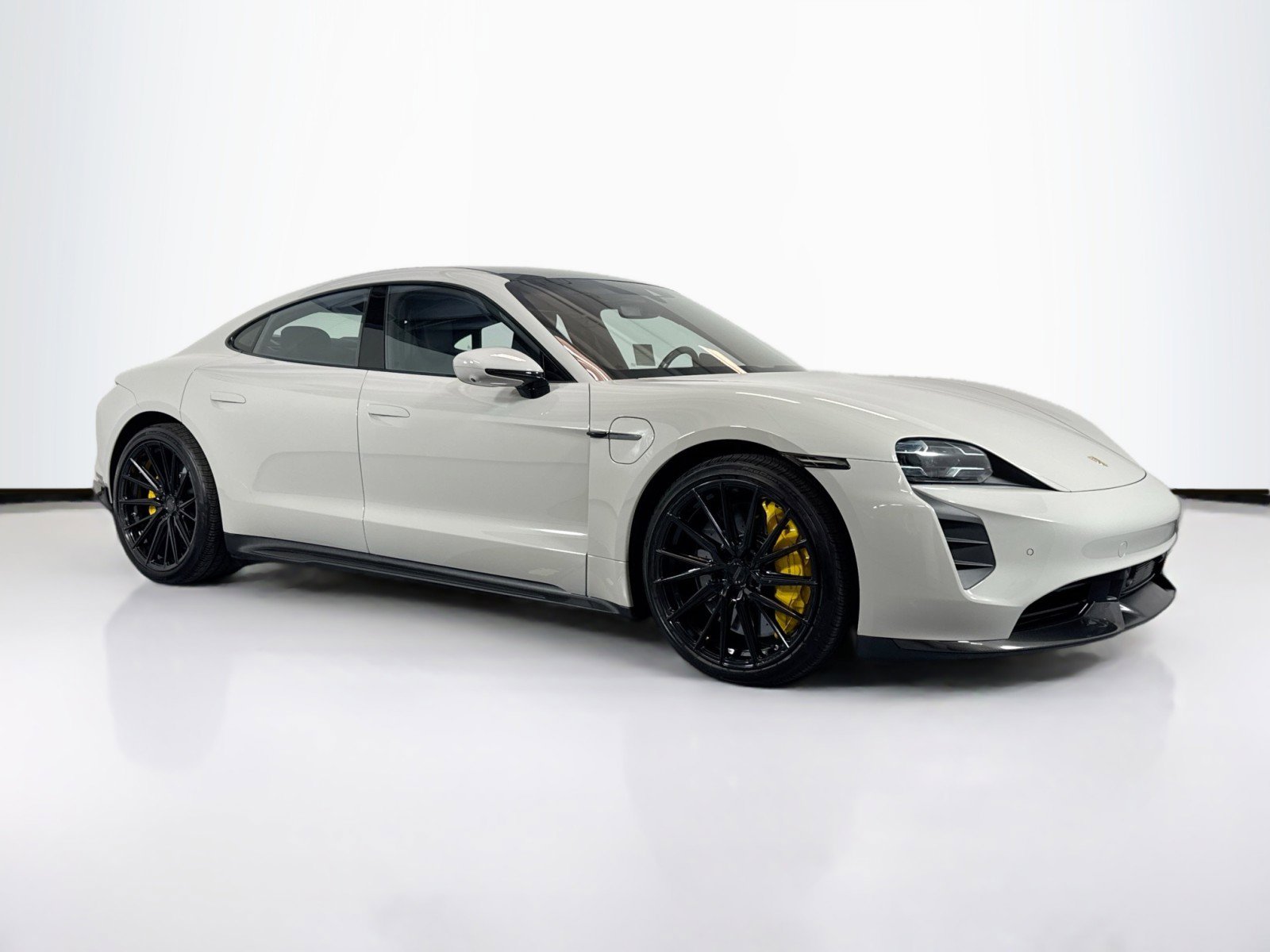 Used 2021 Porsche Taycan Turbo AWD/4WD image 7