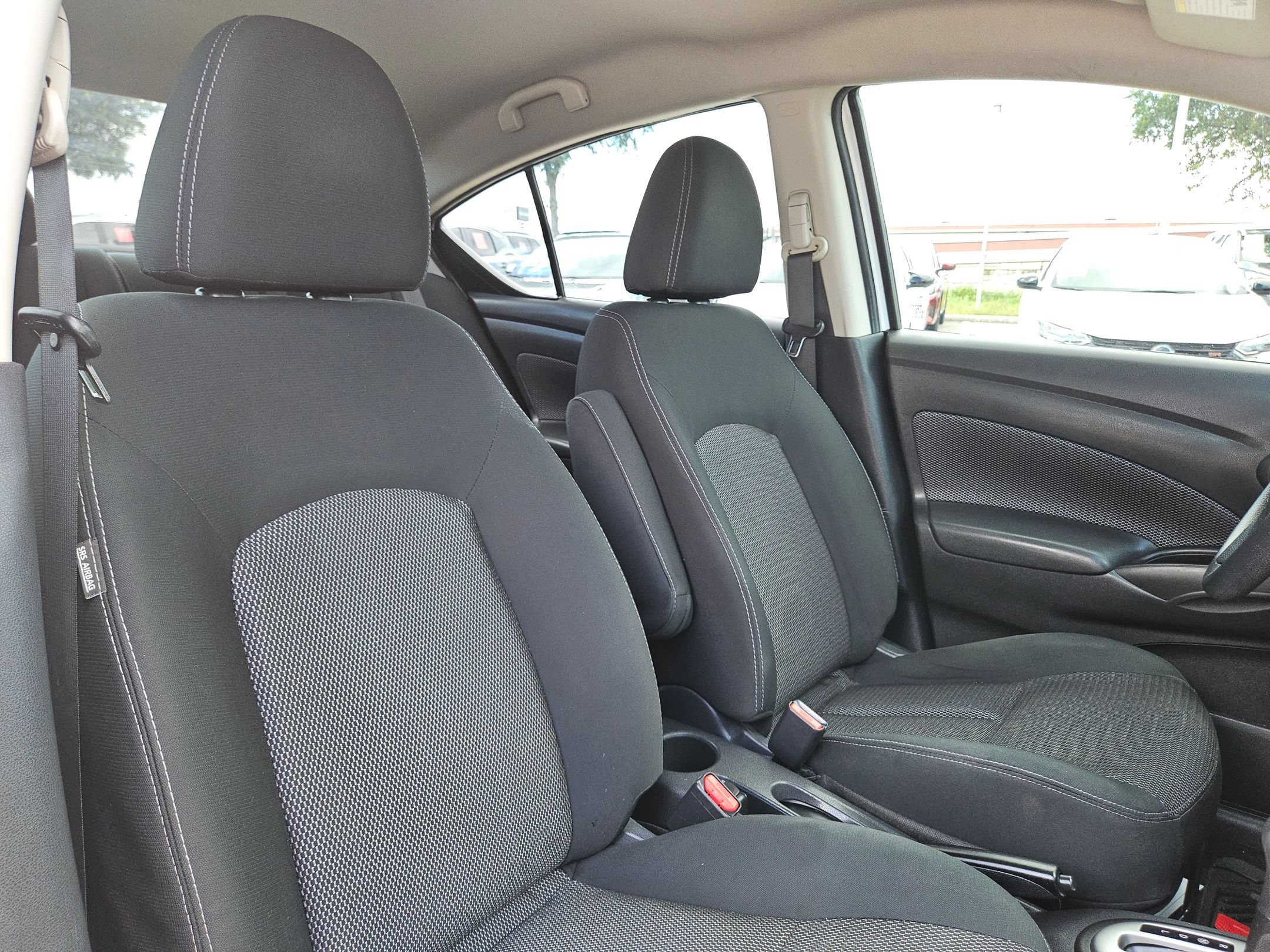 Used 2019 Nissan Versa SV FWD image 31