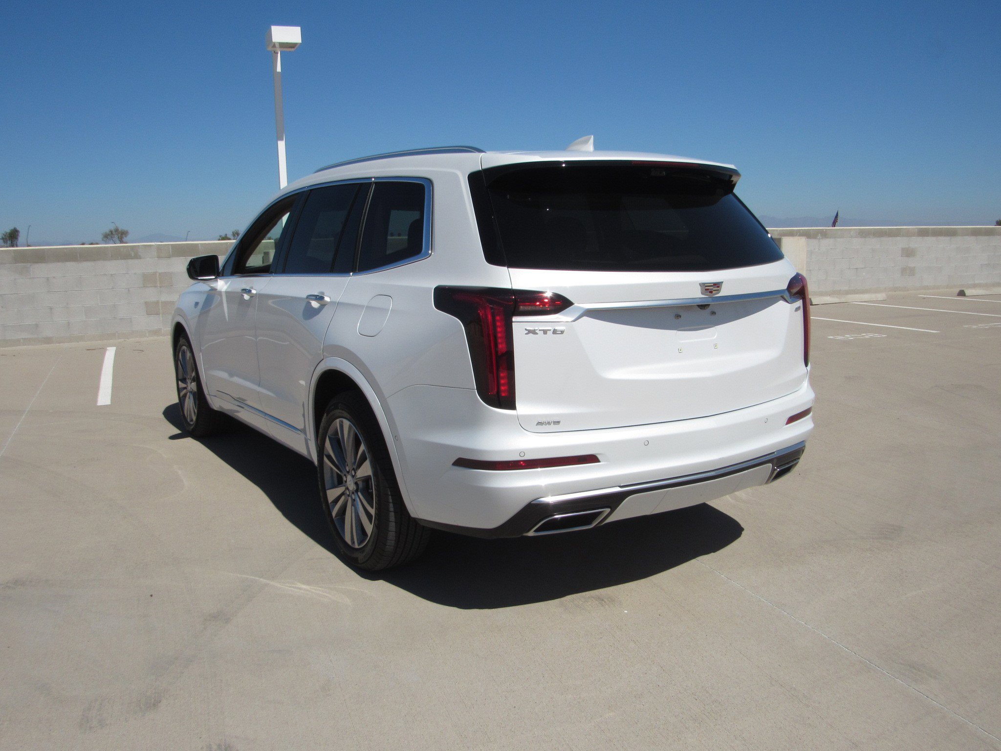 Used 2024 Cadillac XT6 Premium Luxury w/ Platinum Package image 6