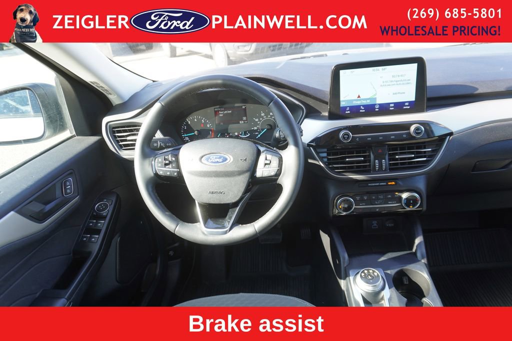 Used 2022 Ford Escape SE w/ Cold Weather Package image 12