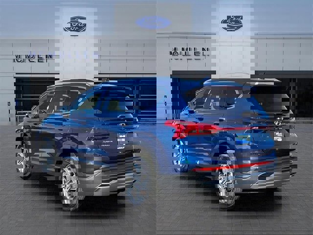 Used 2023 Hyundai Santa Fe SEL image 3