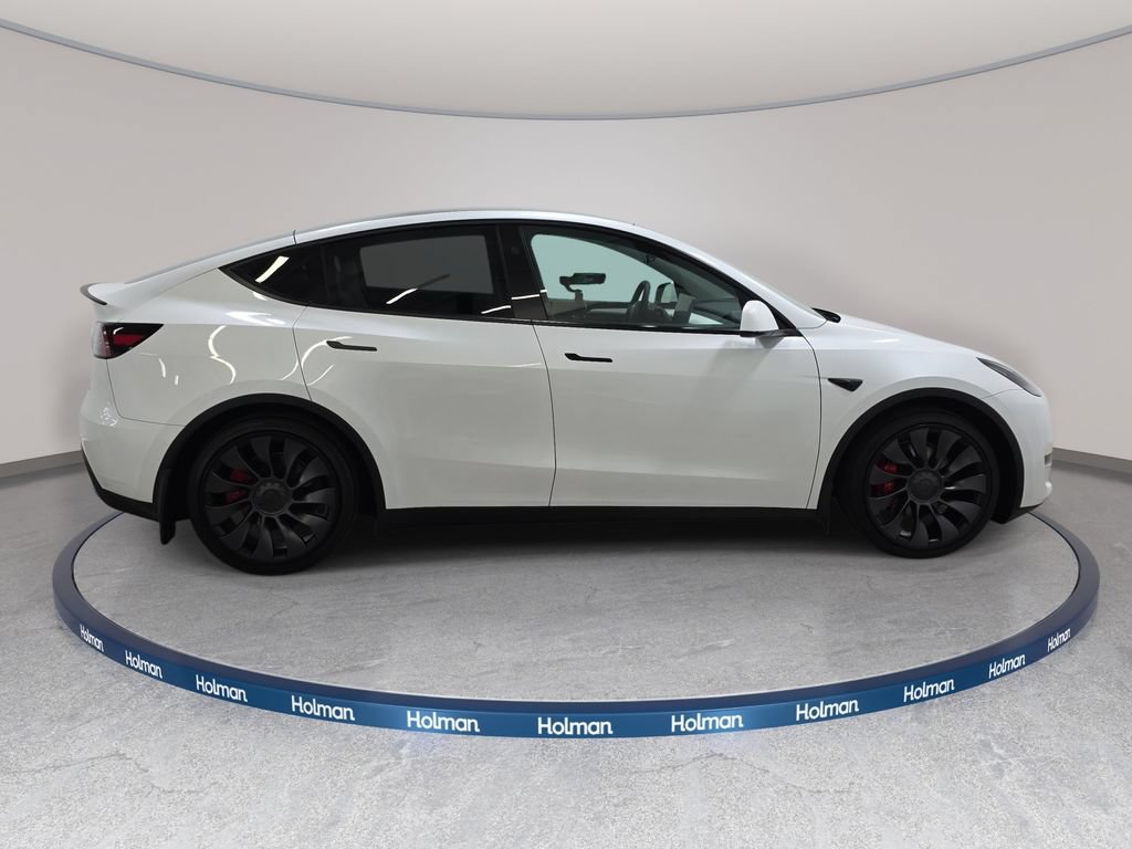 Used 2024 Tesla Model Y Performance AWD/4WD image 5