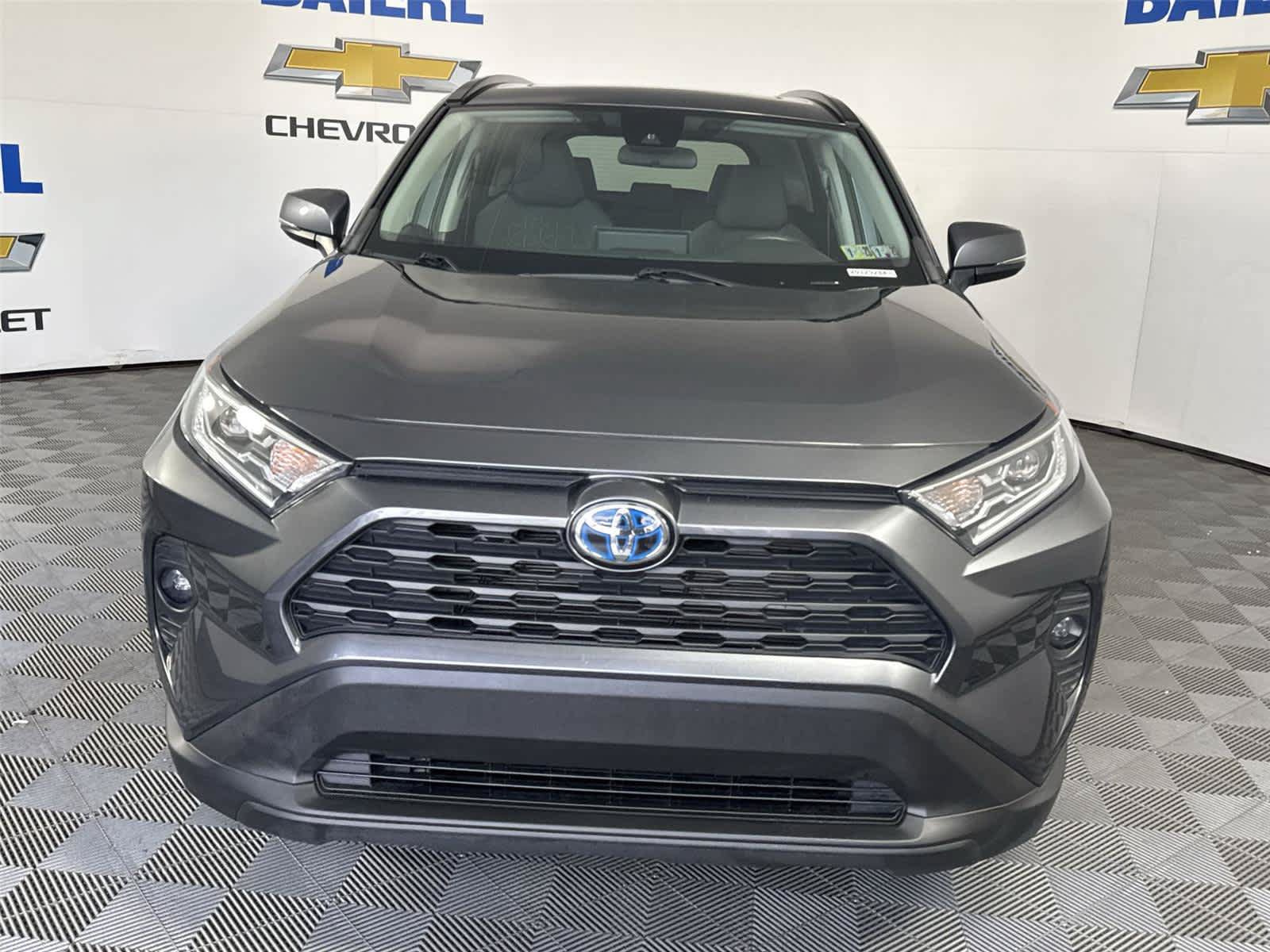 Used 2021 Toyota RAV4 XLE w/ Convenience Package AWD/4WD image 8