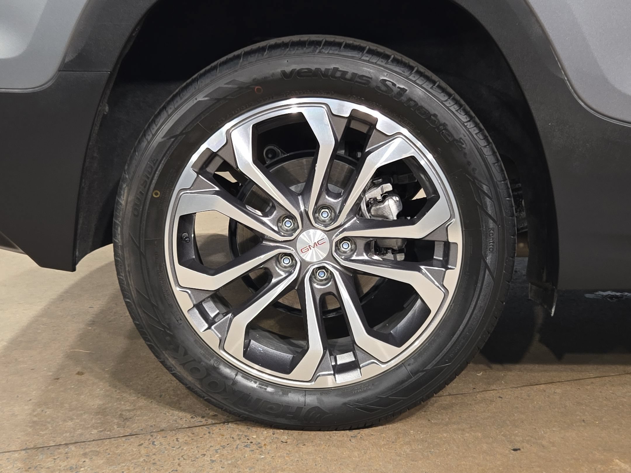 Used 2020 GMC Terrain SLT w/ Preferred Package FWD image 17
