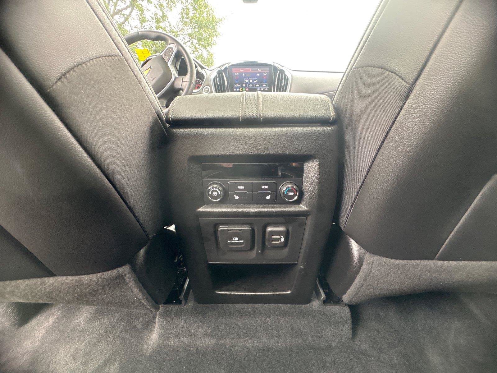 Used 2023 Chevrolet Traverse Premier AWD/4WD image 14