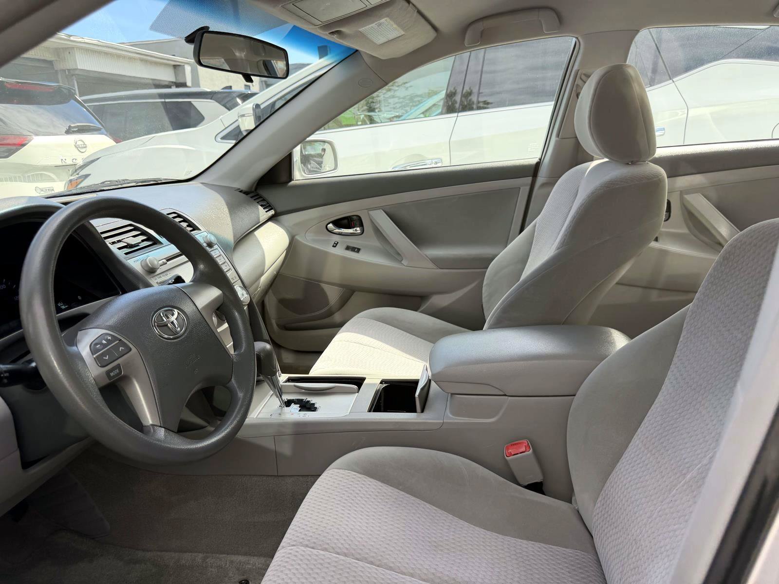 Used 2010 Toyota Camry FWD image 15
