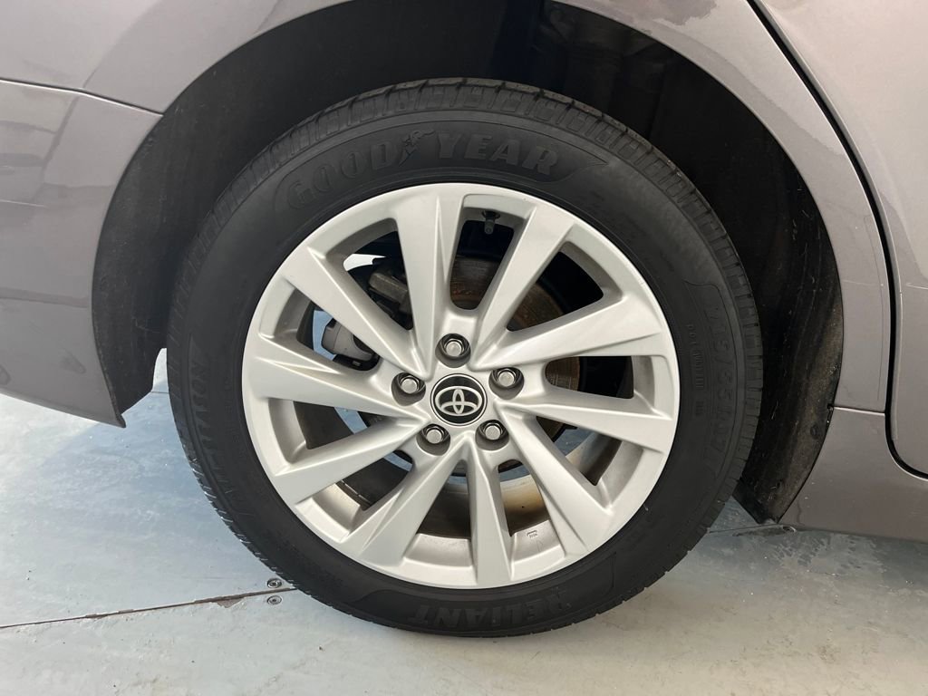 Used 2023 Toyota Camry LE image 17