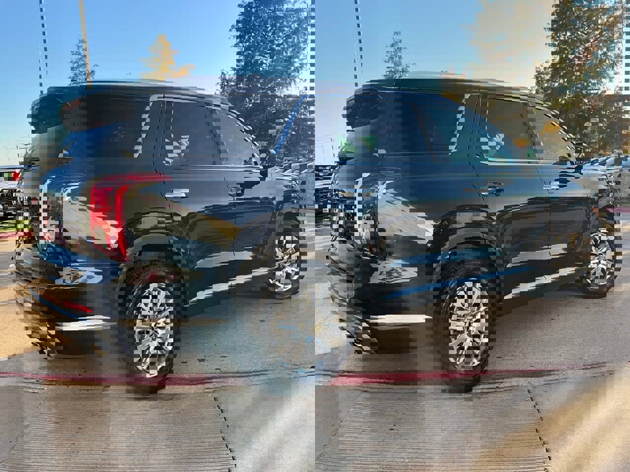 Used 2024 Hyundai Palisade SEL image 6