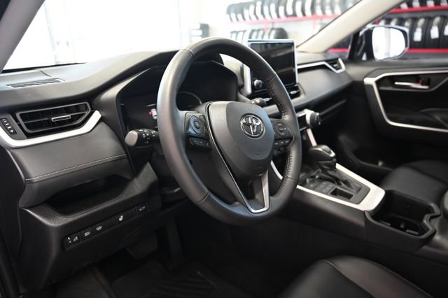 Used 2024 Toyota RAV4 XLE Premium w/ Weather Package AWD/4WD image 22