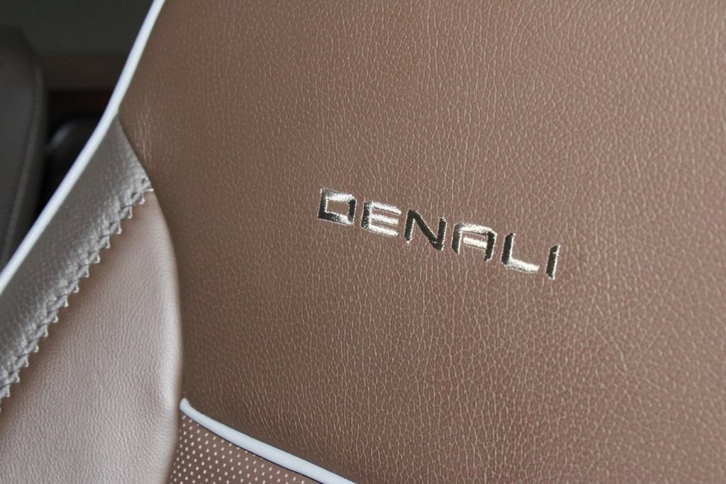 Used 2024 GMC Sierra 1500 Denali w/ Denali Reserve Package AWD/4WD image 25