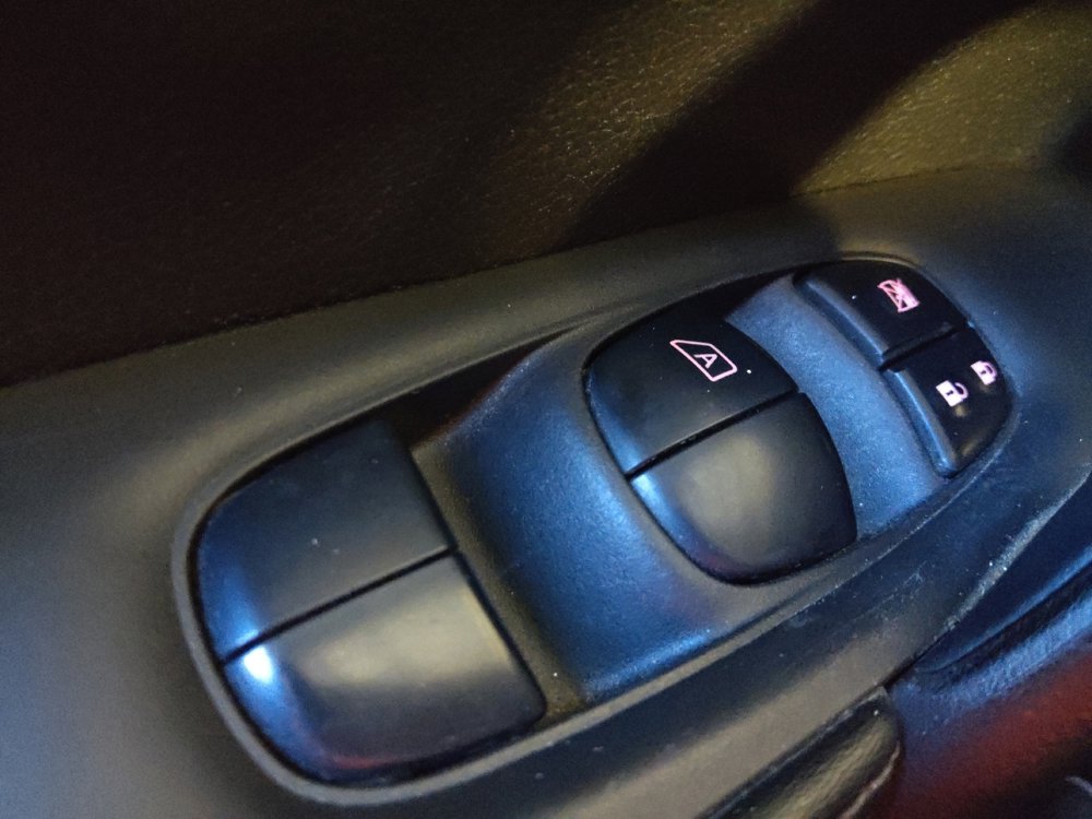 Used 2019 Nissan Rogue Sport S w/ Appearance Package image 27