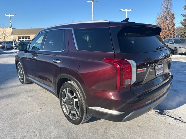 Used 2023 Hyundai Palisade Limited image 3