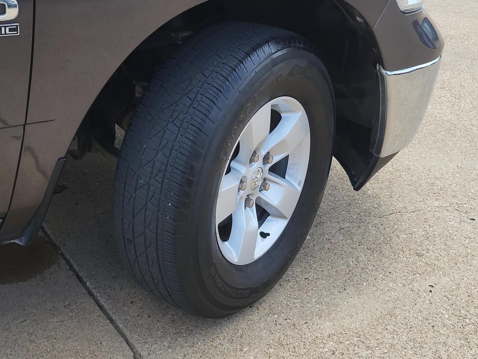 Used 2022 RAM 1500 Classic SLT AWD/4WD image 7