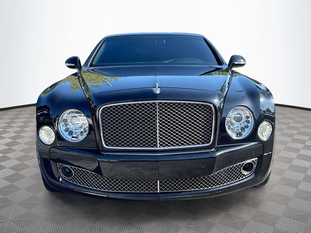 Used 2011 Bentley Mulsanne RWD image 2