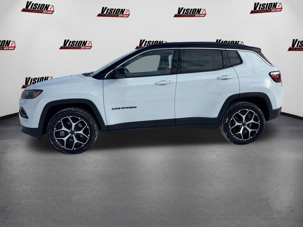 Used 2025 Jeep Compass Limited image 8