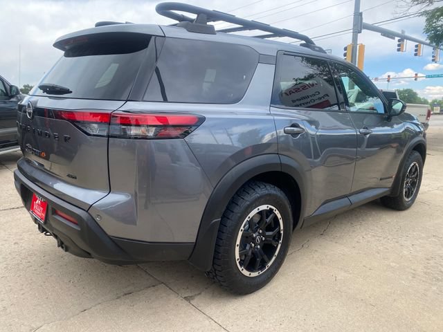 Used 2024 Nissan Pathfinder Rock Creek AWD/4WD image 5