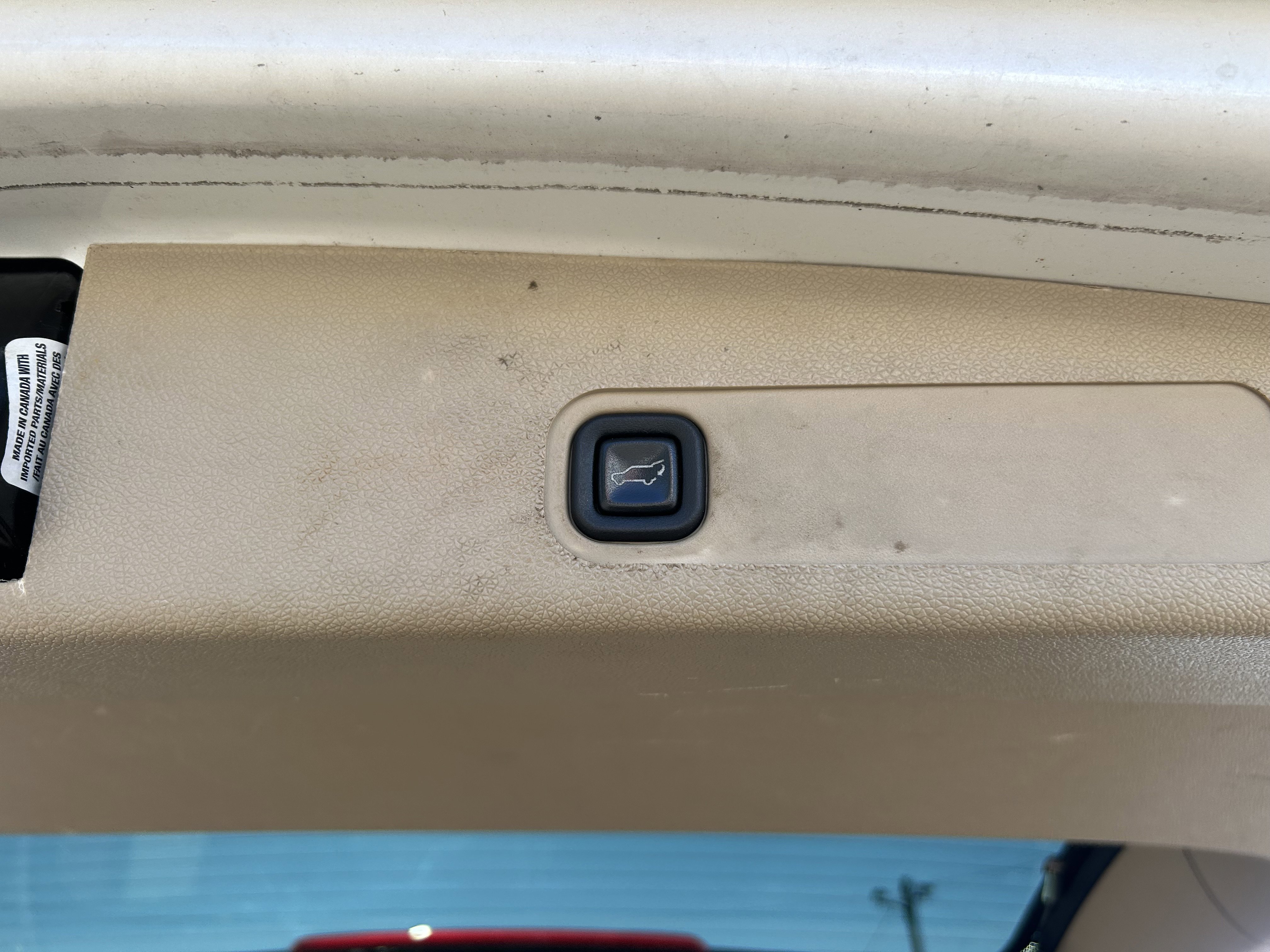 Used 2013 GMC Yukon XL Denali image 12