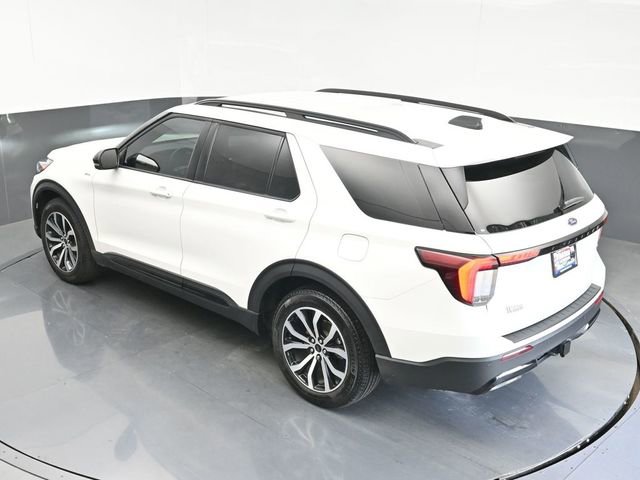 Used 2025 Ford Explorer ST-Line RWD image 30