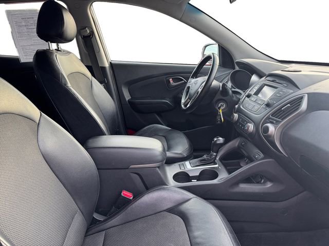 Used 2015 Hyundai Tucson SE image 15