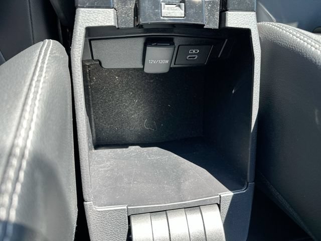 Used 2025 Toyota Corolla Cross XLE w/ Convenience Package AWD/4WD image 60