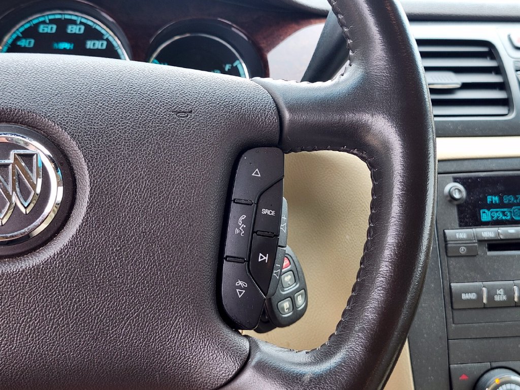 Used 2011 Buick Lucerne CX FWD image 26