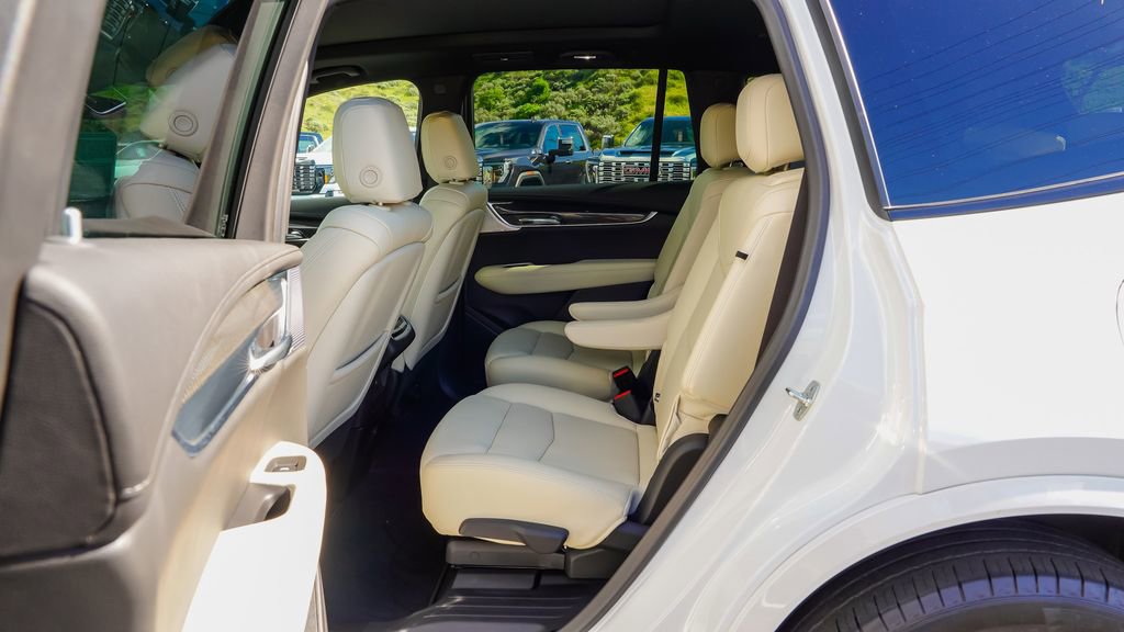 Certified 2024 Cadillac XT6 Sport image 10