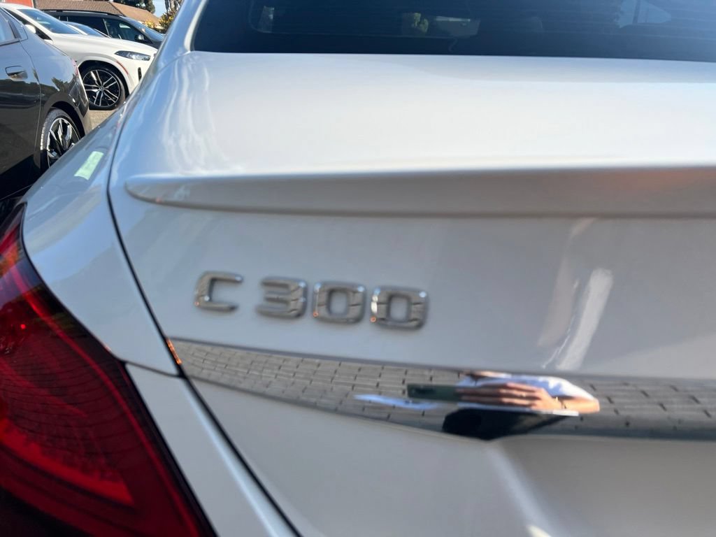 Used 2019 Mercedes-Benz C 300 Sedan image 4