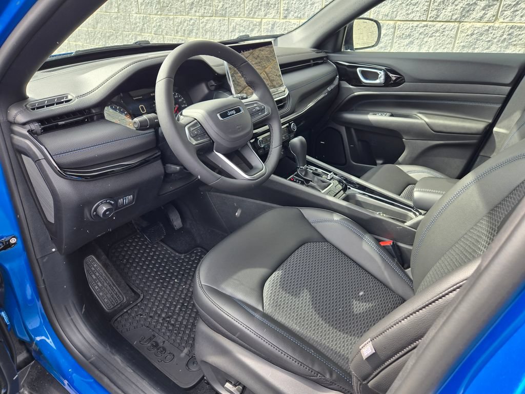 New 2026 Jeep Compass Latitude AWD/4WD image 13
