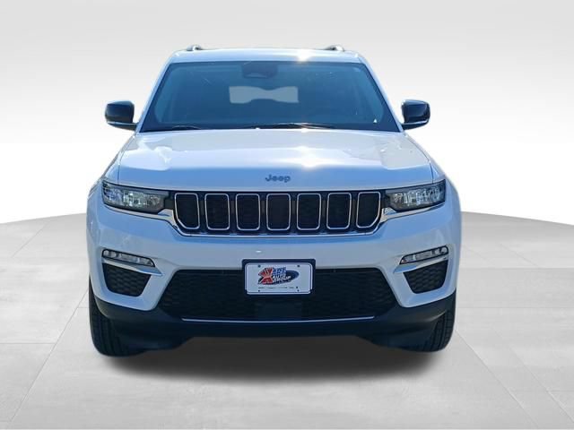 Used 2023 Jeep Grand Cherokee Limited AWD/4WD image 9